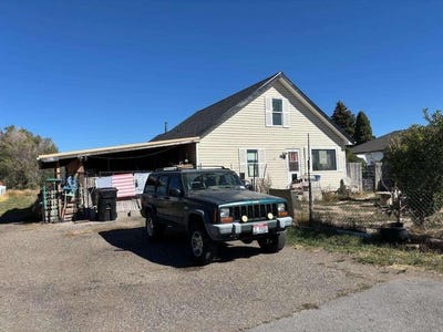 /international/us/521-e-hooper-ave-soda-springs-id-110108470691/