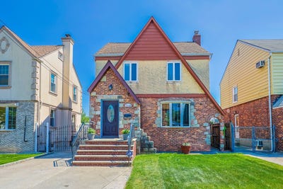 /international/us/151-46-10th-ave-whitestone-ny-110108296531/