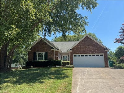 /international/us/1801-harper-spring-drive-clemmons-nc-110109503554/