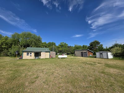 /international/us/3837-fawn-road-wellston-mi-110108627648/