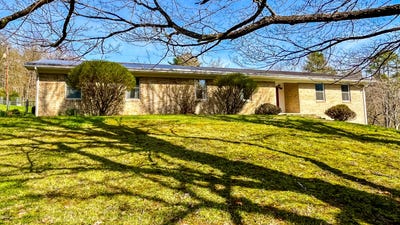 /international/us/633-judyville-rd-lewisburg-wv-110100584287/