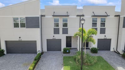 /international/us/3947-se-mentmore-lane-stuart-fl-110107755065/