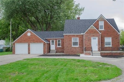 /international/us/15960-martin-road-roseville-mi-110110334987/