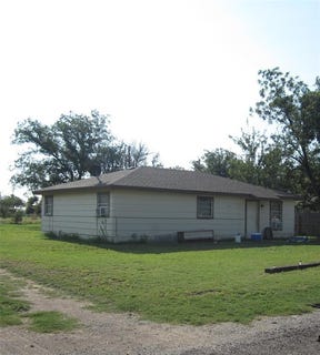 /international/us/203-n-avenue-f-knox-city-tx-110088480919/