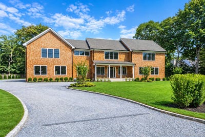 /international/us/3-vail-avenue-east-quogue-ny-110119914709/