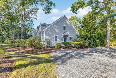 /international/us/98-shellback-way-mashpee-ma-110120415003/