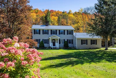 /international/us/6694-route-11-londonderry-vt-110109878230/