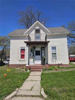 /international/us/301-4th-avenue-ne-waseca-mn-110107910257/