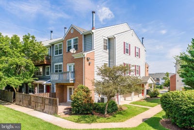 /international/us/11236-stagestone-way-manassas-va-110109996922/