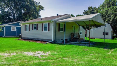 /international/us/1332-snug-harbor-road-hertford-nc-110101201126/?lang=en