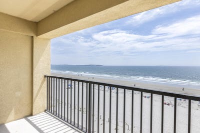/international/us/191-e-grand-avenue-old-orchard-beach-me-110100754659/