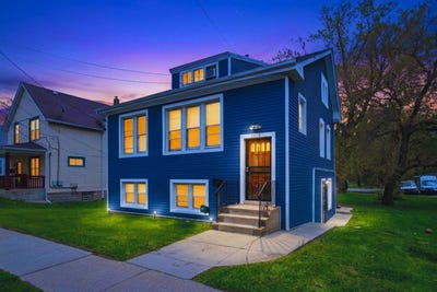 /international/us/1923-vermont-street-blue-island-il-110107817931/