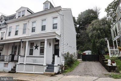 /international/us/1229-w-norwegian-street-pottsville-pa-110110259630/