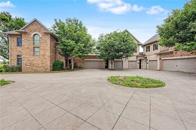 /international/us/2644-s-everest-avenue-rogers-ar-110108498417/