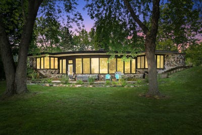 /international/us/3982-margolis-dr-west-bend-wi-110098847426/?lang=en