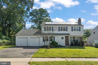 /international/us/1-longwood-drive-burlington-nj-110110236297/