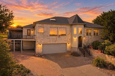 /international/us/20510-houston-cv-lago-vista-tx-110110336728/