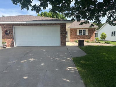 /international/us/806-28th-avenue-sw-willmar-mn-110108693221/