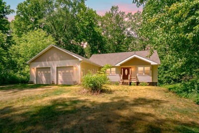 /international/us/56200-california-road-dowagiac-mi-110108574388/