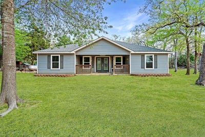 /international/us/6211-county-road-342-milano-tx-110106988057/