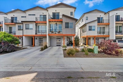 /international/us/7803-w-crestwood-drive-boise-id-110120497007/