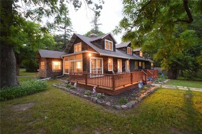 /international/us/22950-county-road-y-grantsburg-wi-110101854074/