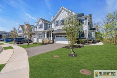 /international/us/48-begonia-lane-monroe-nj-110107575930/