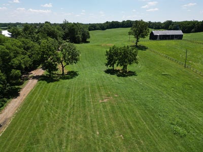 /international/us/1949-hunterown-road-versailles-ky-110100624831/