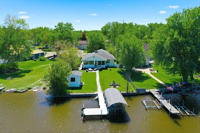 /international/us/624-country-club-drive-mchenry-il-110108143789/