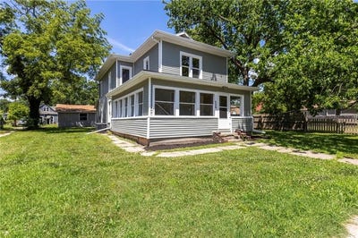 /international/us/526-s-maple-street-ottawa-ks-110100511890/