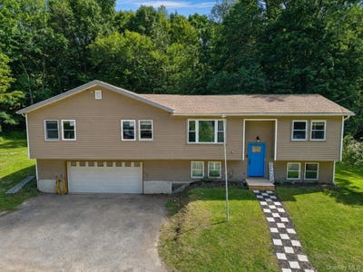 /international/us/22-hill-view-road-new-windsor-ny-110120011822/