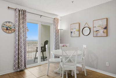 /international/us/8436-gulf-boulevard-navarre-fl-110108352837/