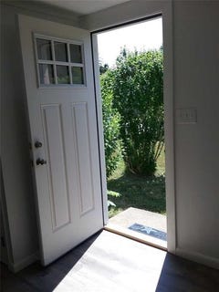 /international/us/97-center-avenue-middletown-ri-110060338890/