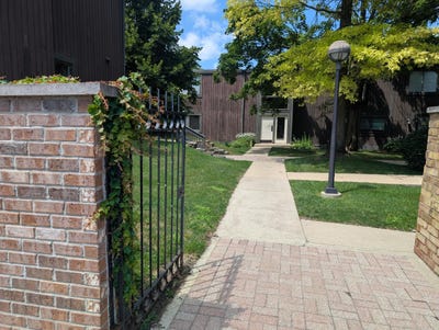 /international/us/149-selkirk-court-kalamazoo-mi-110100778109/