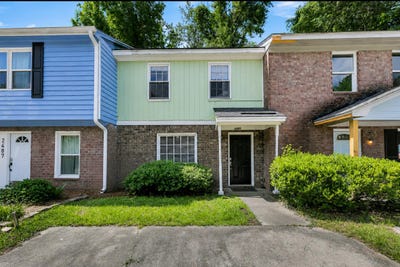 /international/us/2491-realm-street-north-charleston-sc-110108531481/