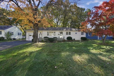 /international/us/86-herrman-street-west-springfield-ma-110120757831/