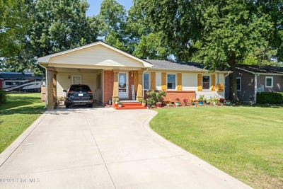 /international/us/403-e-foy-street-richlands-nc-110108473300/