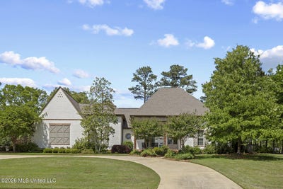 /international/us/260-hidden-oaks-drive-ridgeland-ms-110107481696/