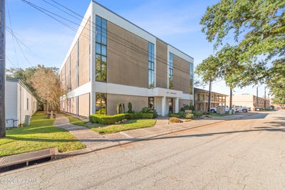 /international/us/128-demanade-boulevard-lafayette-la-110108539807/