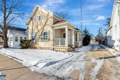 /international/us/236-w-south-park-avenue-oshkosh-wi-110105285977/