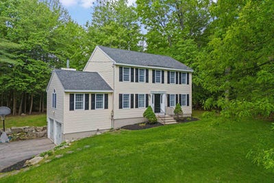/international/us/65-alene-lane-goffstown-nh-110108492151/