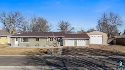 /international/us/504-e-2nd-st-plankinton-sd-110106535839/