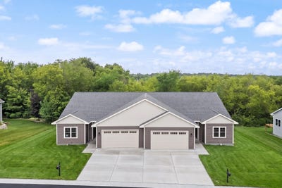 /international/us/730-kensington-drive-ripon-wi-110102382604/