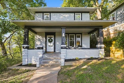 /international/us/137-nicholas-street-council-bluffs-ia-110120485680/