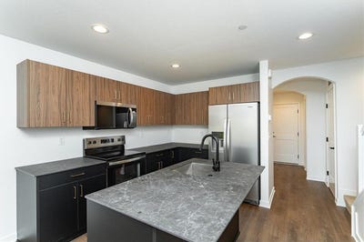 /international/us/1113-century-village-lane-ne-rochester-mn-110106733268/