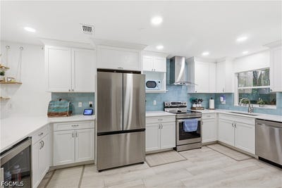/international/us/1220-se-40th-street-cape-coral-fl-110120062467/