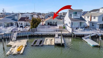 /international/us/322-sw-15th-avenue-north-wildwood-nj-110105195422/