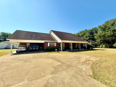 /international/us/294-montgomery-street-goshen-al-110102281789/