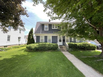 /international/us/415-n-university-avenue-beaver-dam-wi-110101062527/