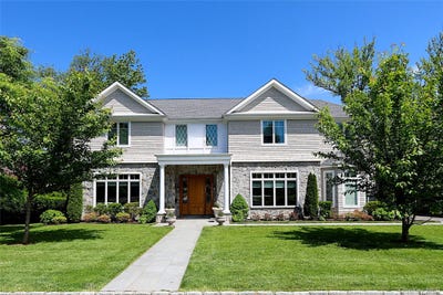 /international/us/9-tuddington-road-great-neck-ny-110108427731/